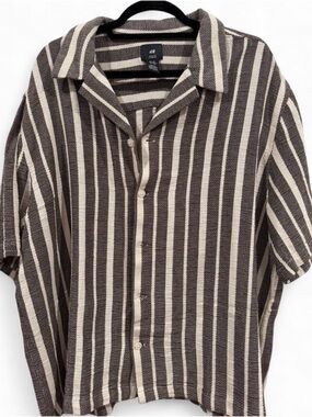 H&M button down shirt & short SET